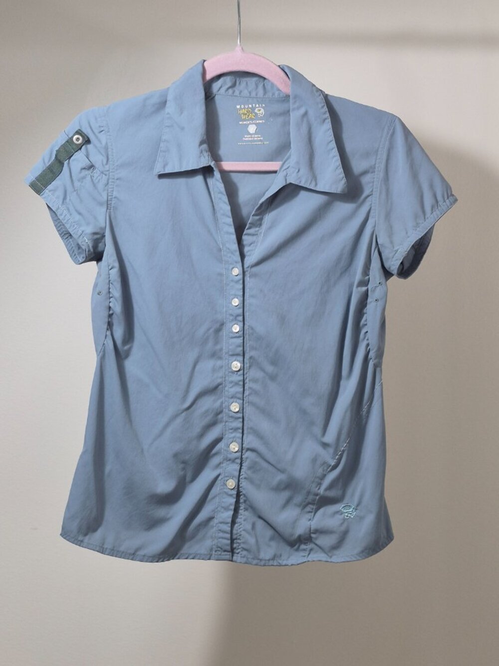 Mountain Hardwear Women’s size 6 Short Sleeve Hiking Shirt Ventilated